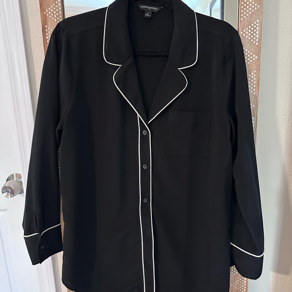 Banana Republic Black Blouse Size M